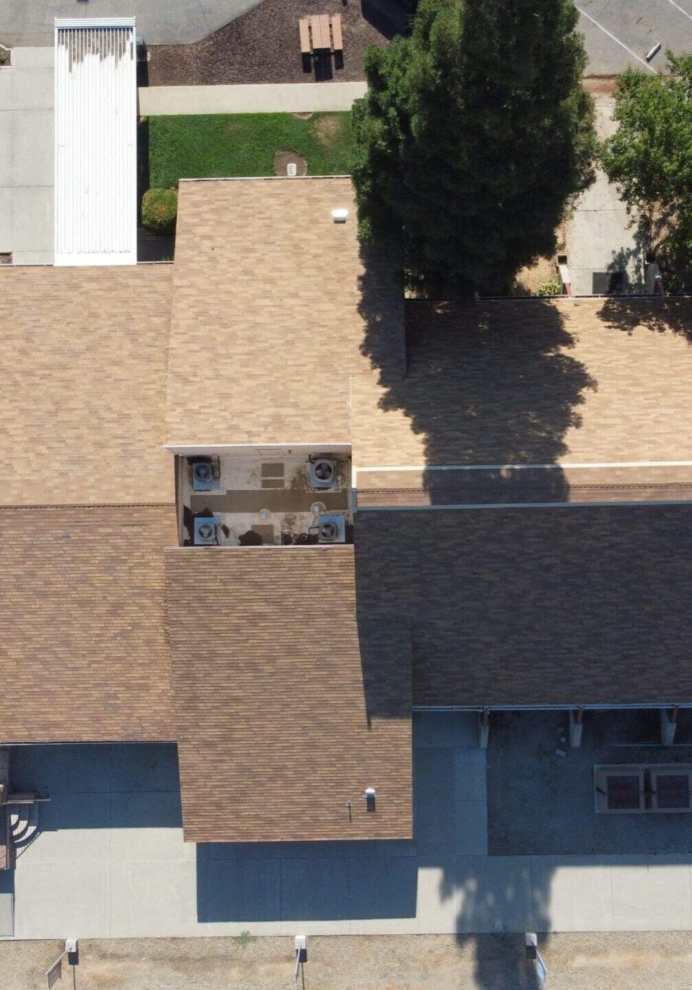 commercial roofing in fresno