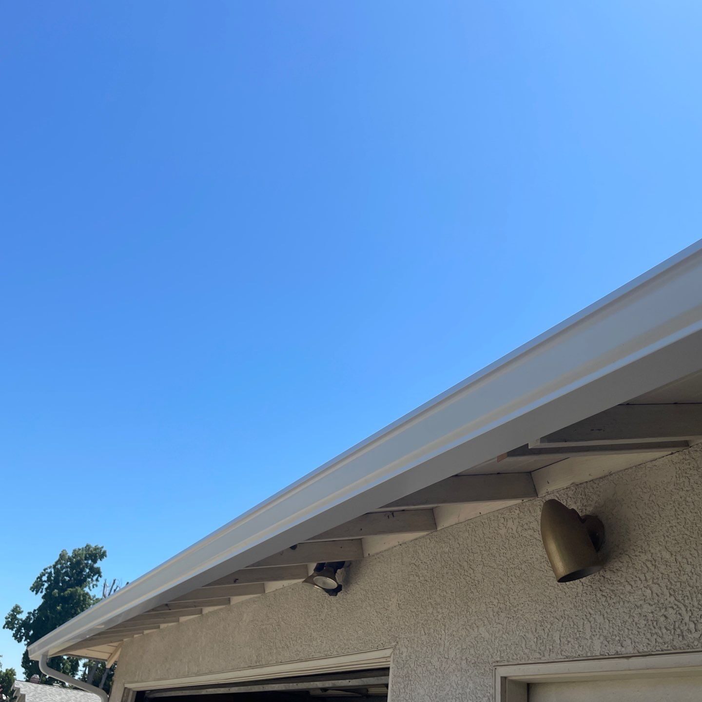 roof gutter repair